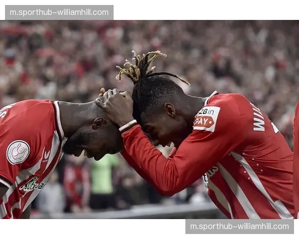 哈维巴恩斯参与8球 本赛季欧冠进攻贡献突出